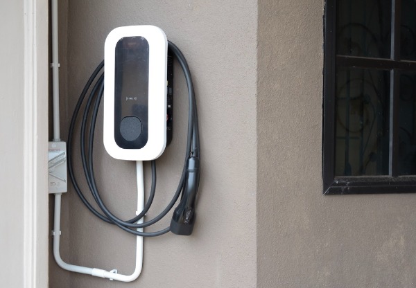 wall mounted ev charging station with cable