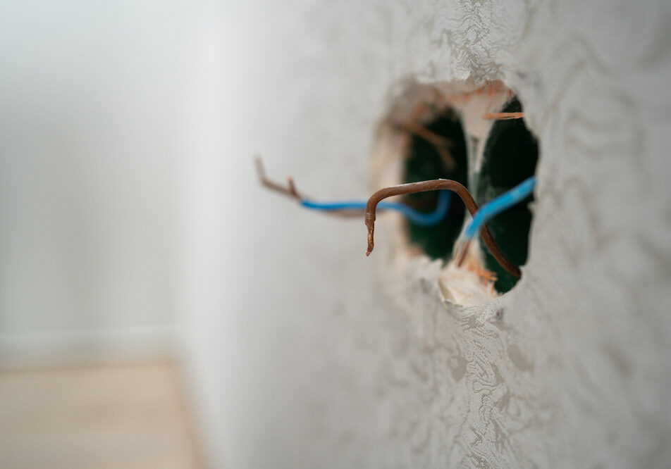 loose electrical wiring